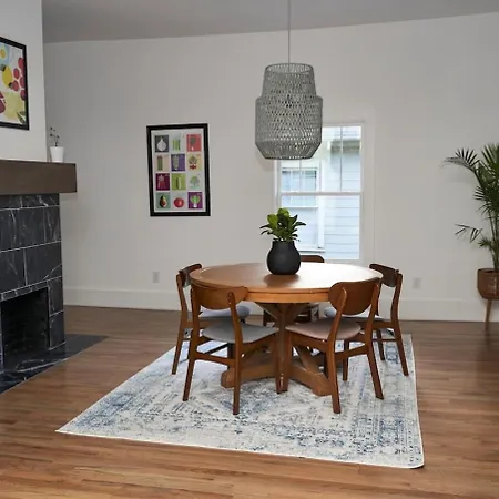 Spacious Retreat Near Downtown, Atl Atlanta Exterior photo