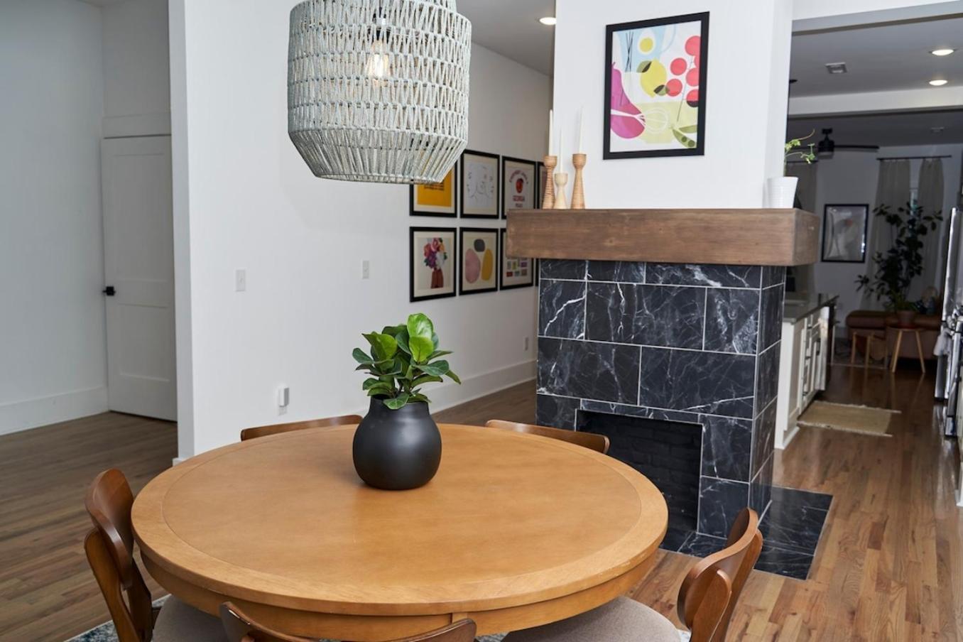 Spacious Retreat Near Downtown, Atl *