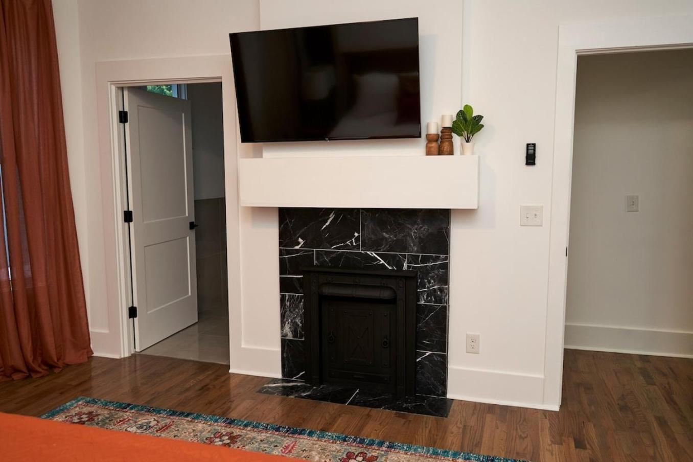 Spacious Retreat Near Downtown, Atl Atlanta