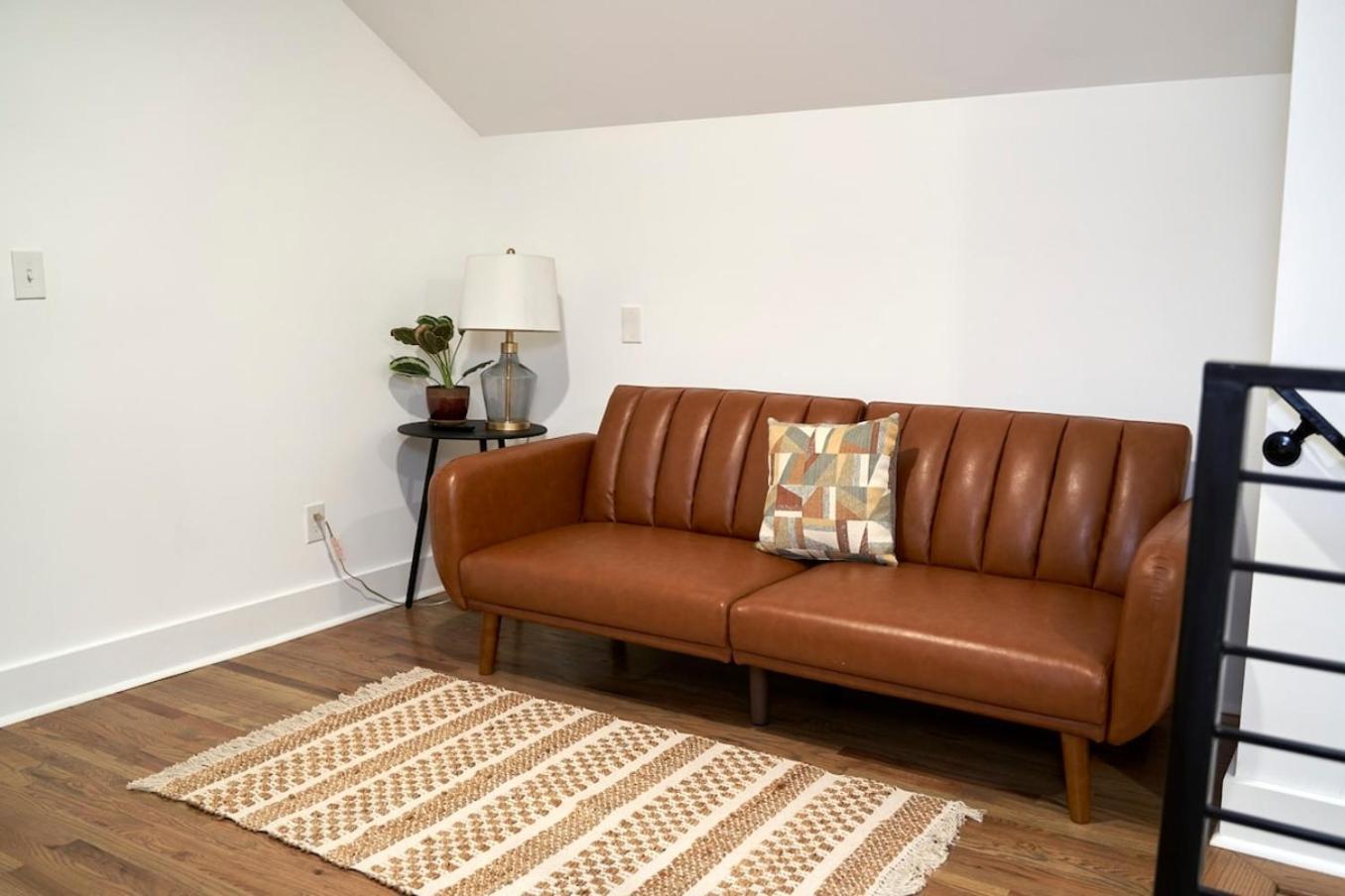 Spacious Retreat Near Downtown, Atl Holiday home